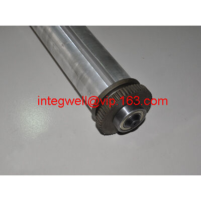 Ribbon winding roller / fabric winding roller